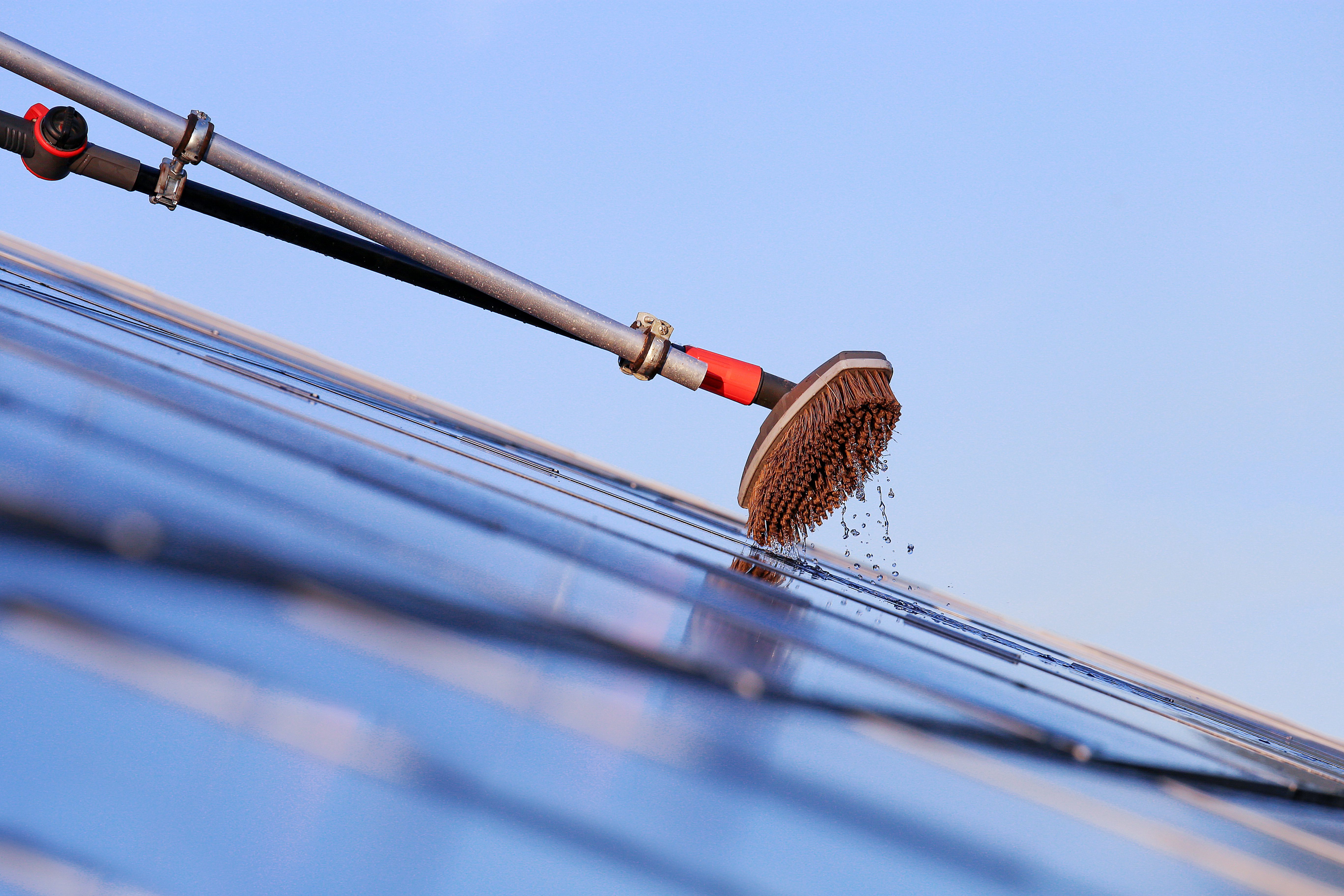 Zonnepanelen reinigen